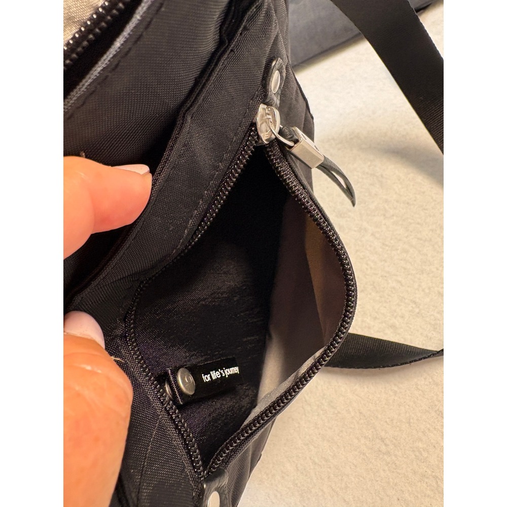 Baggallini Everywhere Crossbody Bag Black Nylon Travel Purse with Wristlet - Picture 11 of 11